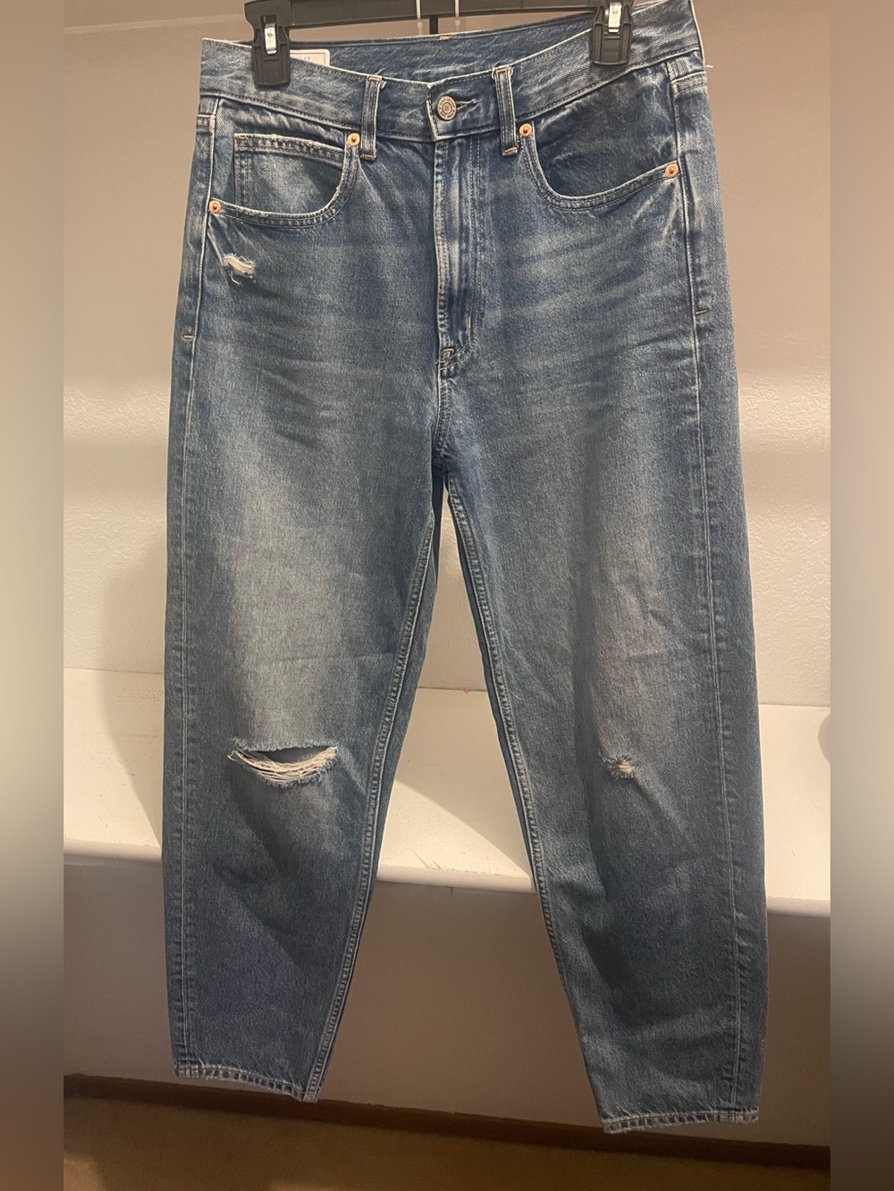 GAP Womens Barrel High Rise Jeans Medium Wash Sz 27/4R Trendy Everyday Basics